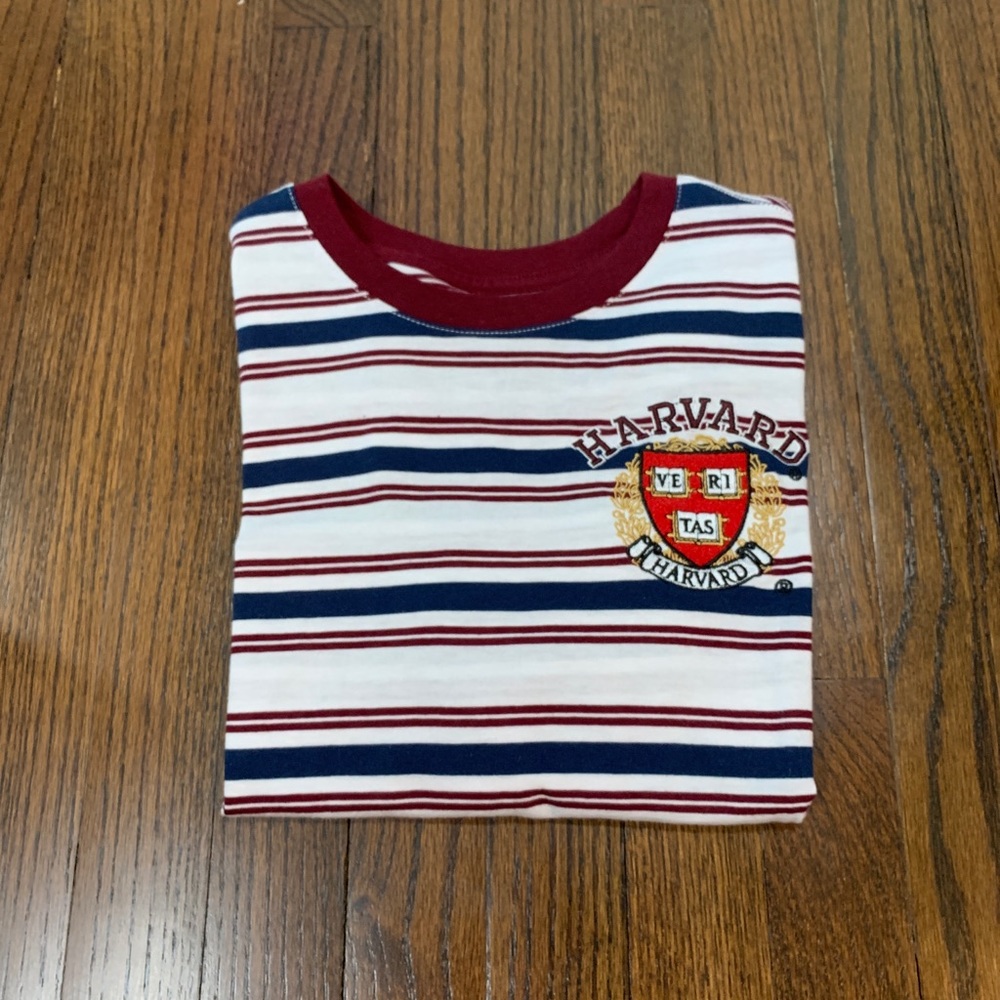 Harvard Tee✨ - Picture 4 of 4